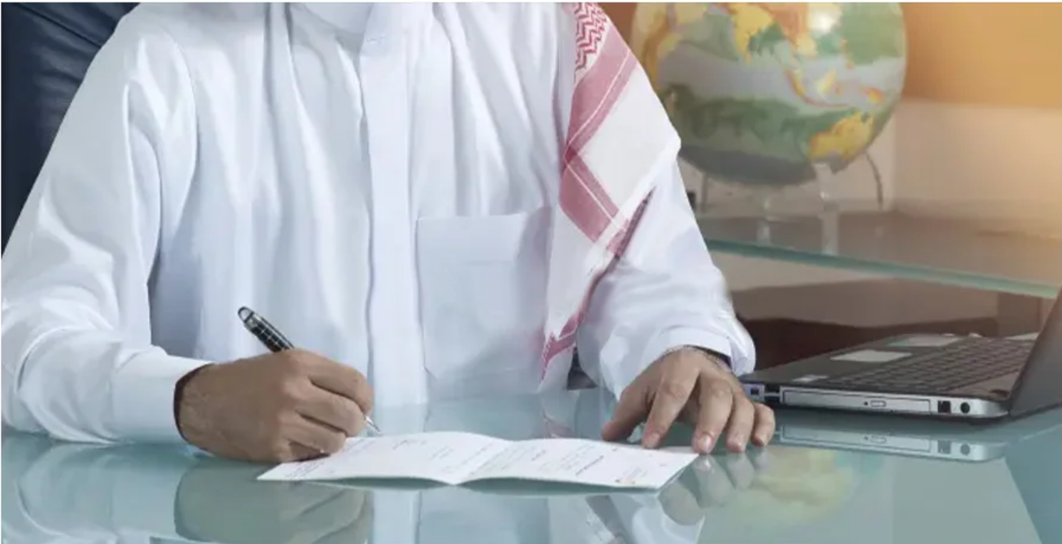 كيف تختار أفضل محامي في الرياض؟ دليل شامل للأفراد والشركات